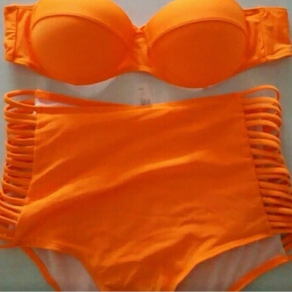 Retro Two Piece Swimsuit - Picture 2 of 4